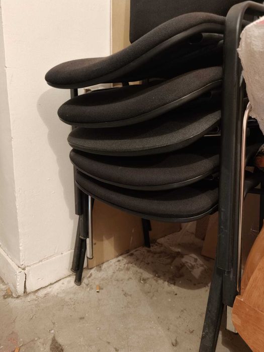 Vand 4 scaune vizitator
