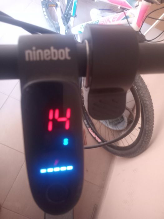 Електрическа тротинетка Ninebot