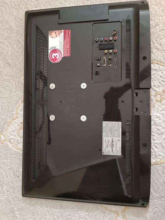 Телевизор lg с подвесным креплением