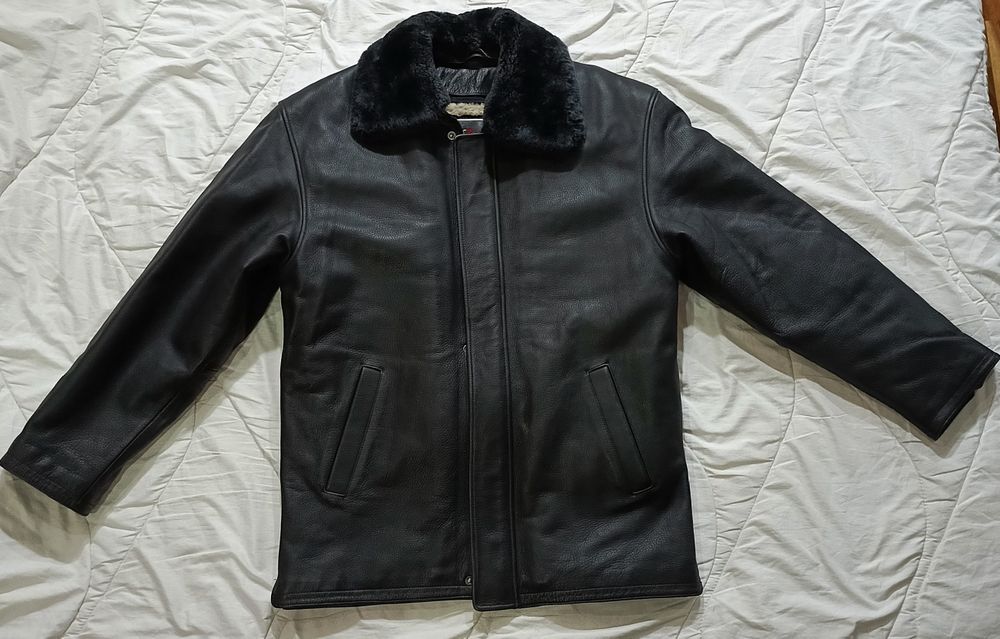 Куртка кожаная.Новая.
