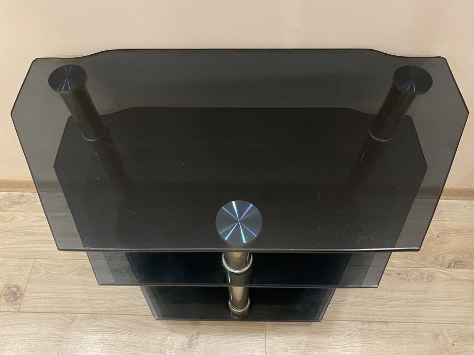 Продаю  стекляный столик