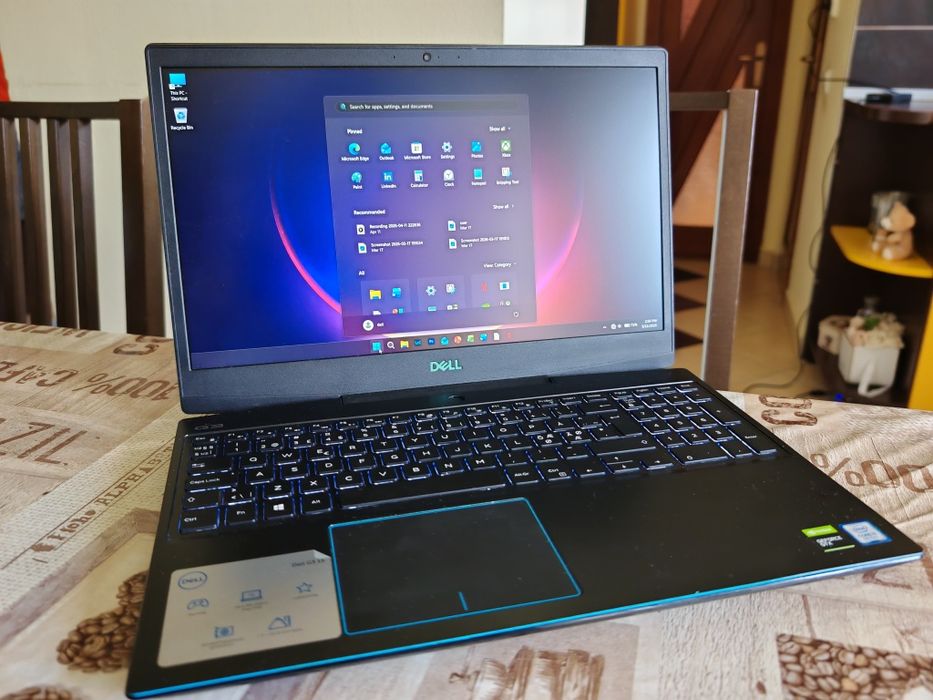 Laptop gaming Dell g3 15/i5-9300h/gtx 1650/16 gb ram/512 SSD