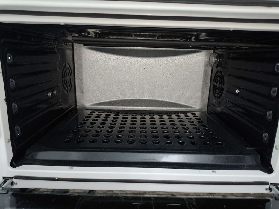 Духовка Artel MD-4218L