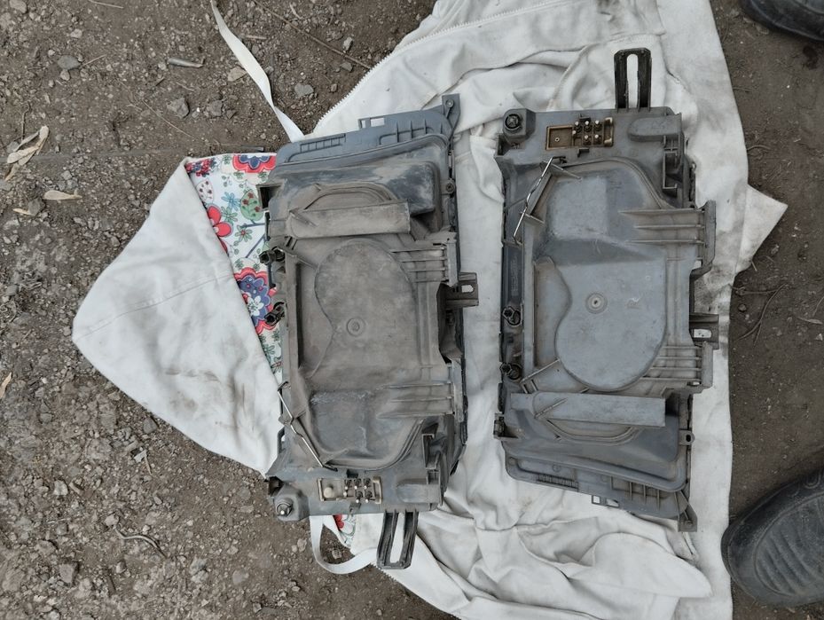 Фары Мерседес 190 продаются