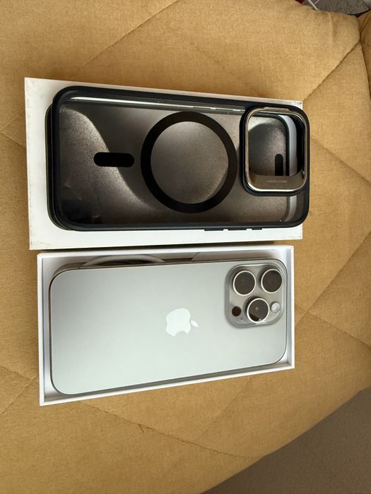 Продавам Iphone 15 pro 128г.