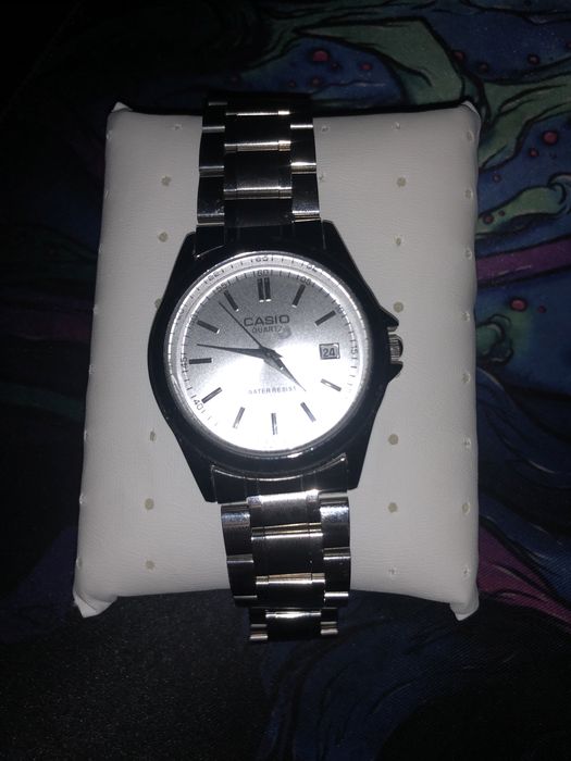 Продам часы casio