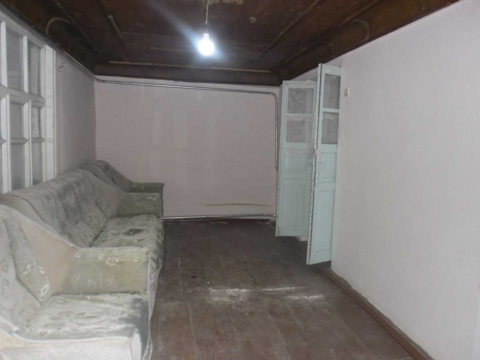 Сдаётся 5-комнатный дом в Гульбахоре! Есть въезд для машины 165 $