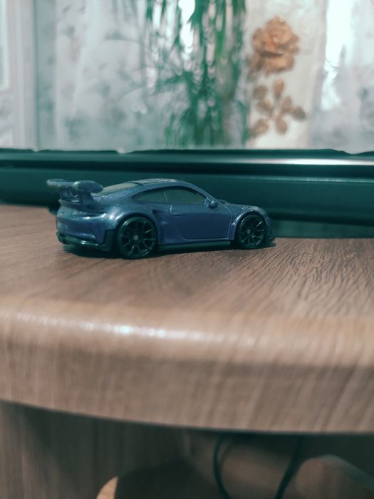 машинка Hot wheels porshe 911 gt3 rs