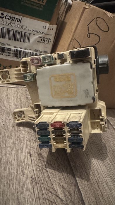 Запчасти на камри 10