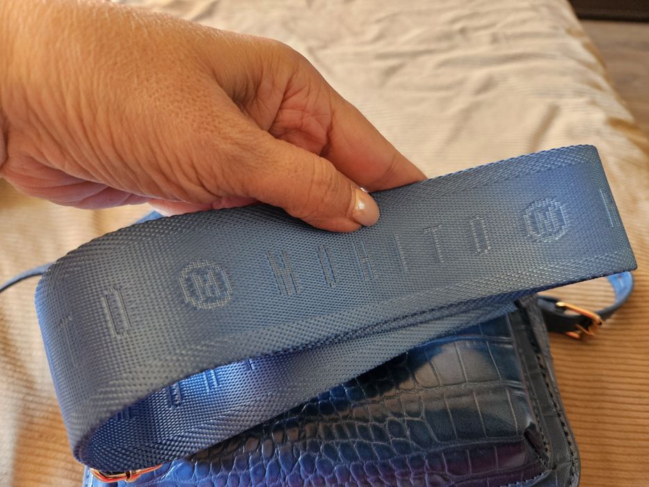 2 броя нови чанти.