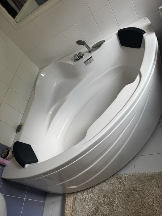 Продам ванна Appolo,