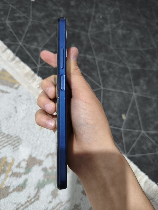 Продам телефон oppo a17