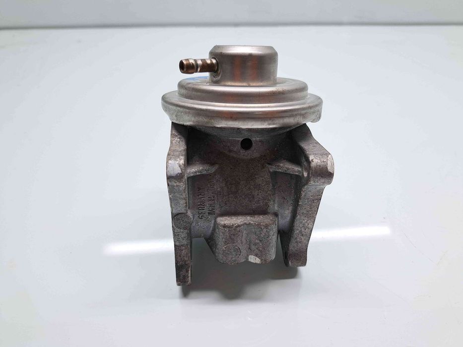 Supapa EGR  AUDI A3 (8P1) [Fabr 2003-2012] 038129637D 1.9 TDI BXE 77KW