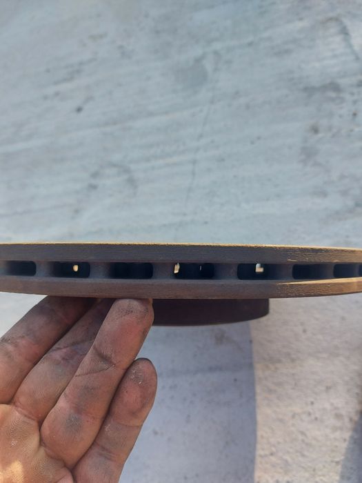 Discuri frana Audi A4 B9 Avant an 2016