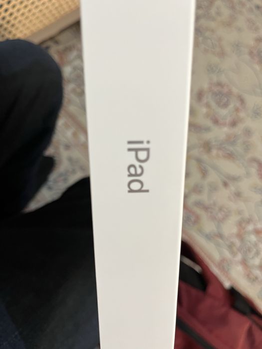 Продается iPad A16,