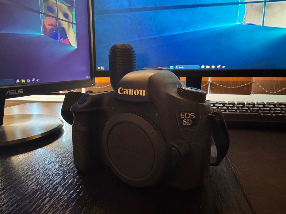 Aparat foto Canon 6D body