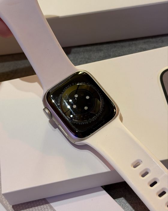 Apple Watch Series 9, 41 мм, Starlight