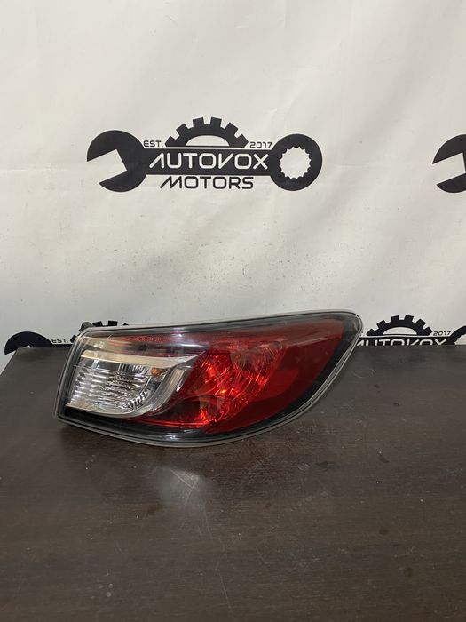 Stop dreapta pe aripa Mazda 3 an 2008-2013