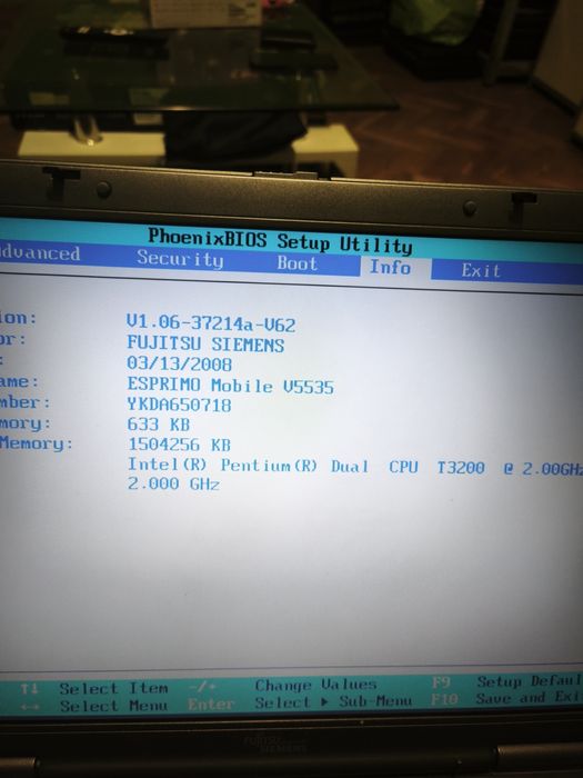 продавам лаптоп fujitsu siemens за работа