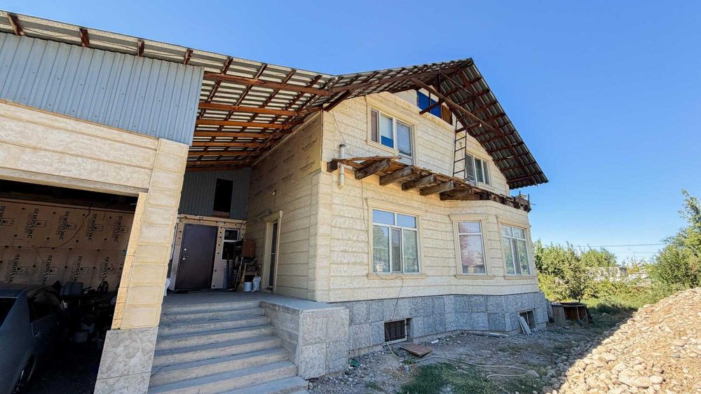 Продается ДОМ 7 ком.СЗЖР Султан Империя