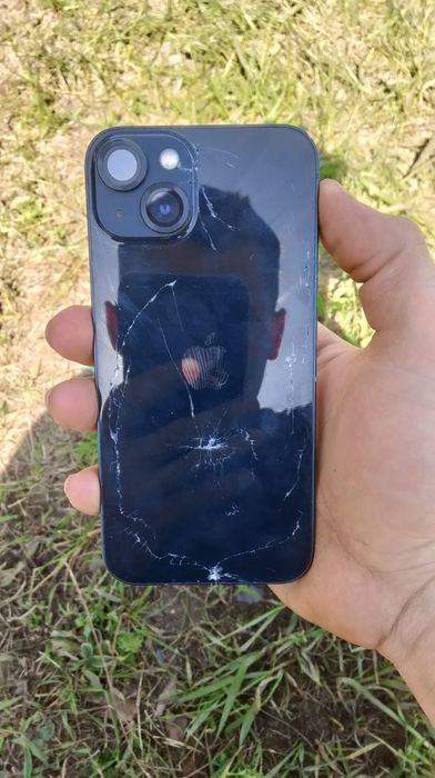 Айфон 13 в рабочем