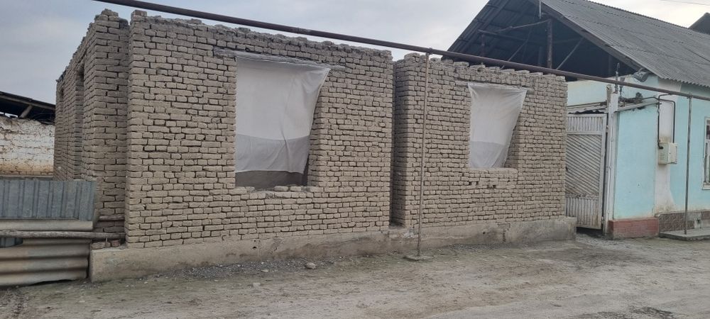 Сотилади 10 сотих ер . Кувасой шахар ВАЛИК МФЙ Гулшан кучасида