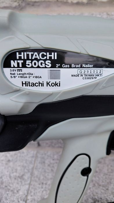 HITACHI NT 50GS GAS Акумулаторен такер с газ