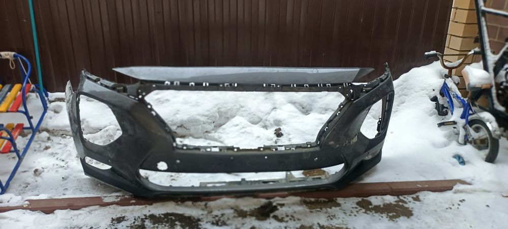 Продам передний бампер и правое переднеекрыло