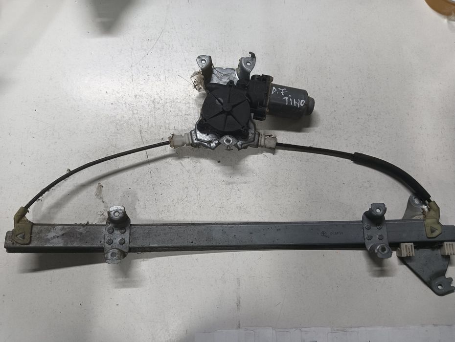 Macara Geam Electric Dreapta Fata Nissan Almera Tino V10 1998 - 2006