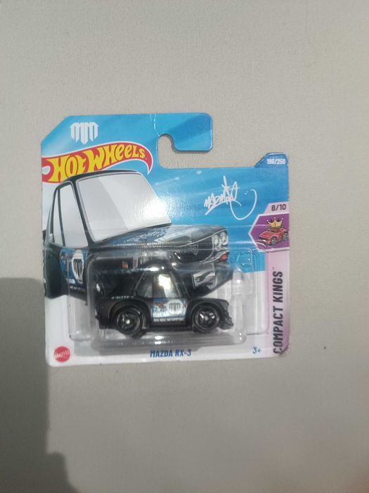 Играчка колата Hotwheels