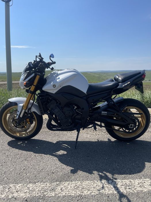 De vanzare motocicleta yamaha fz8