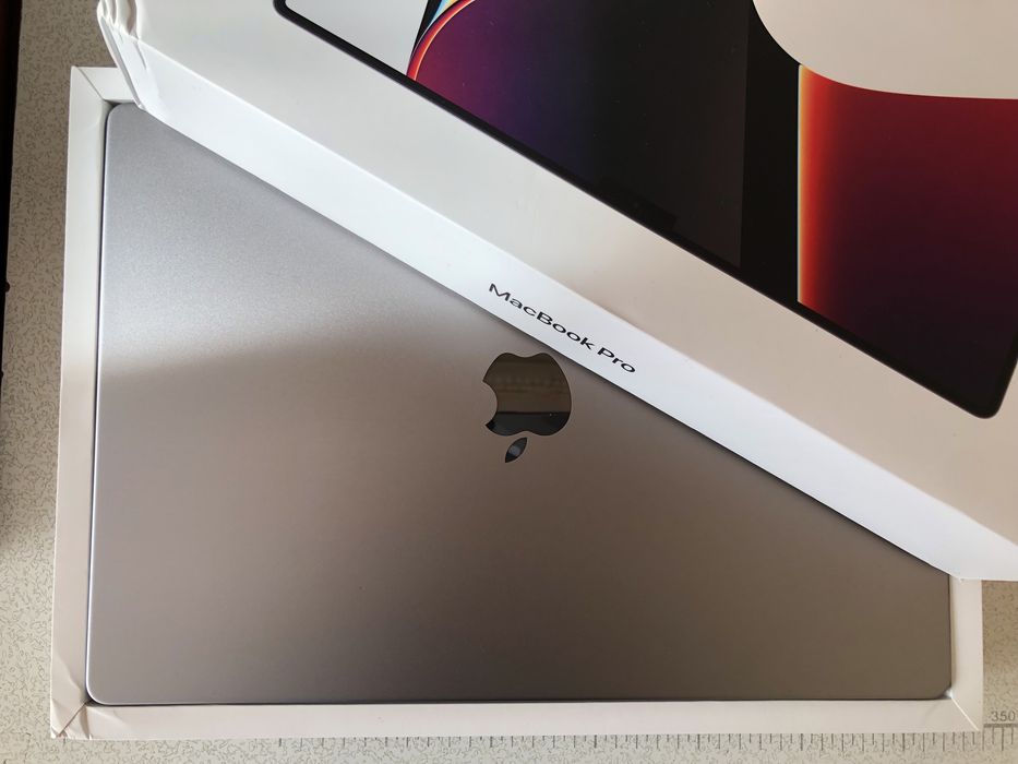 89%/260 цикл 2021 Apple MacBook Pro 16-inch M1 Pro Chip SPACE GRAY