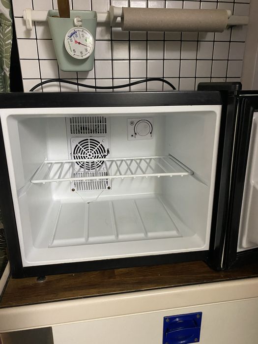 Frigider minibar Klarstein rulota