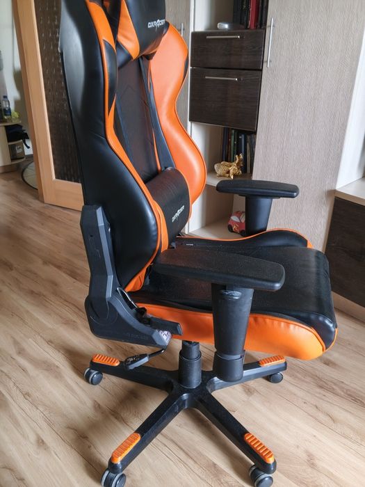 Геймерское кресло DXRAcer