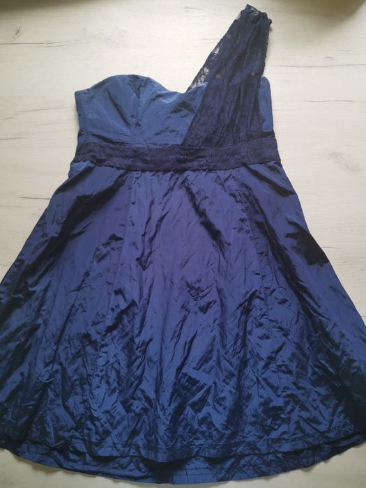 Официална рокля с дантела