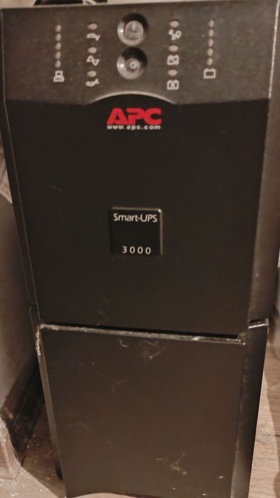 UPS APC 3000 VA functional