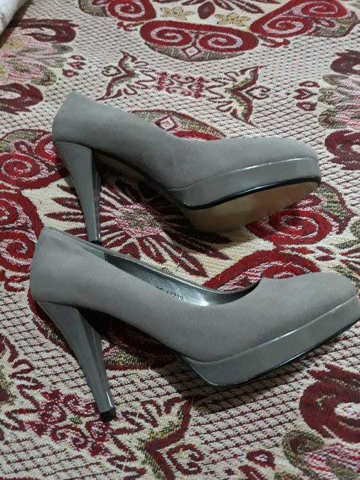 Дамски обувки нови