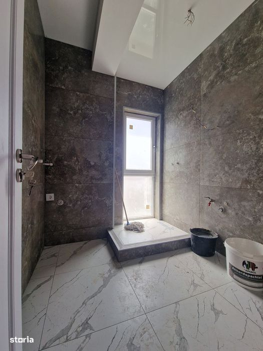 Mamaia Nord (Market Lidl)-Garsoniera 44mp, finisata-63.500e tva inclus