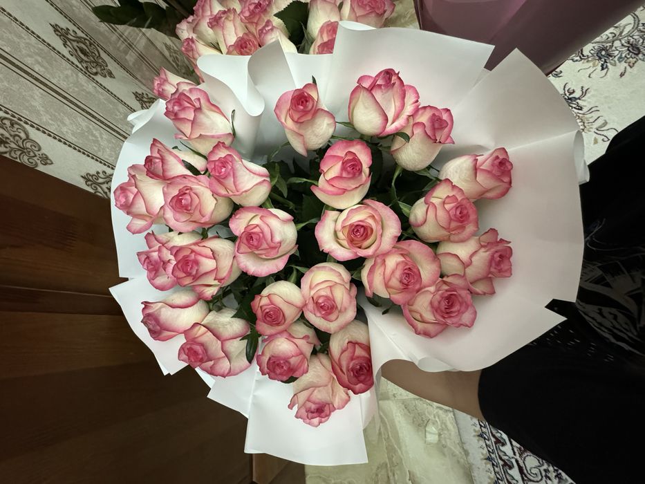 Продам срочно букет роз