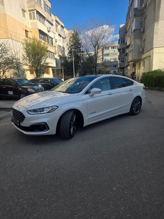 FORD Mondeo 2020 — imagine 1