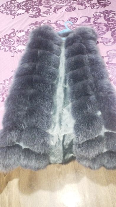 Продам безрукавку из натурального песца