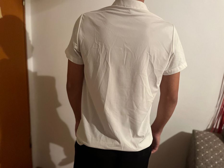 Продам рубашки школьные