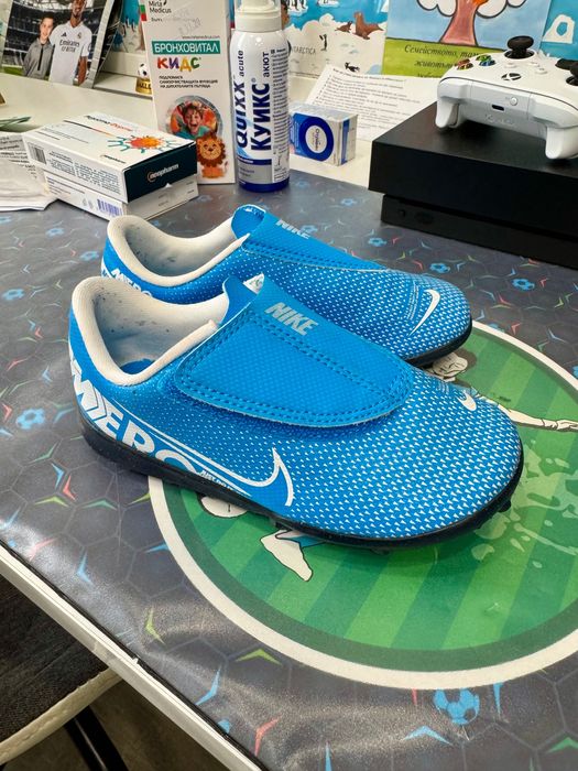 Детски футболни стоножки Nike -26.5 номер