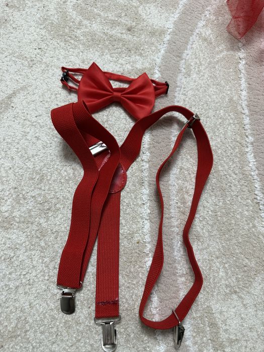 Подтяжка с бабочкой