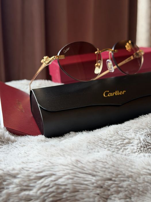 Ochelari de soare Cartier – model rotund fără ramă, auriu, unisex