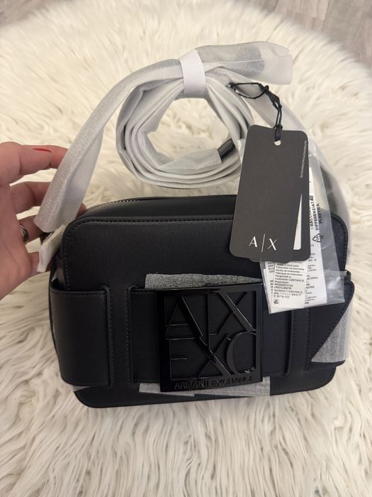 Дамска чанта Armani Exchange в черен цвят-НОВА