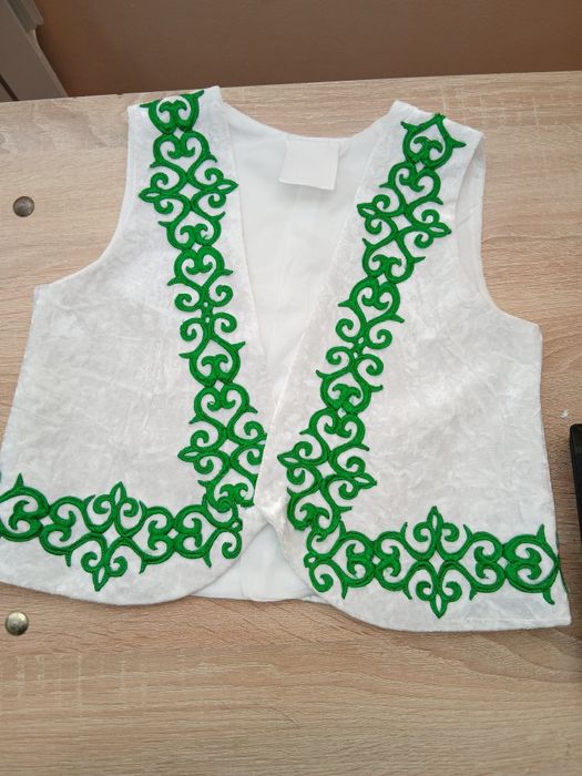 Продам национальную желетку за 5000 тенге