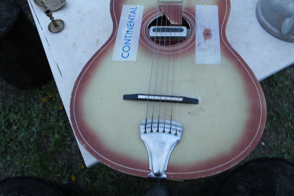 Акустична китара Кремона