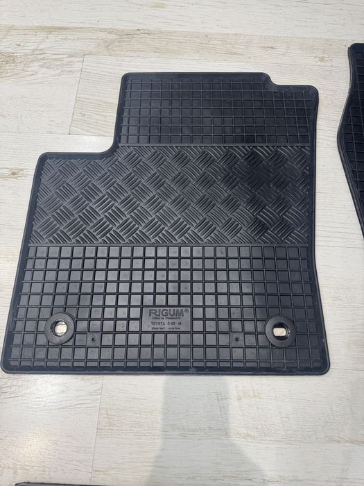 Гумени стелки  за Toyota Chr