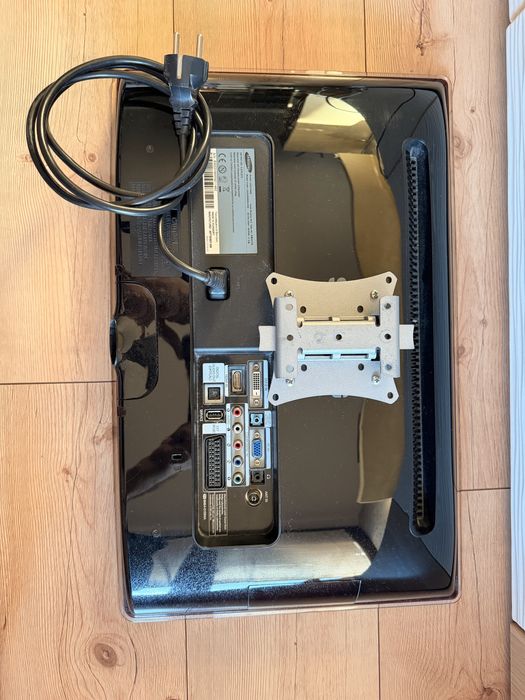 Телевизор Samsung P2270HD